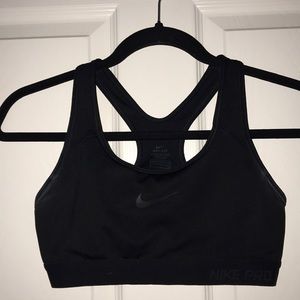 Nike Pro Sports Bra